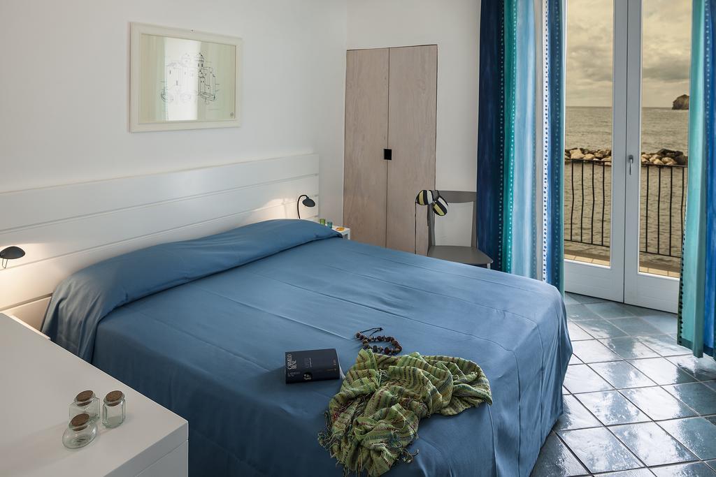 Appartamenti Le Pleiadi - Sant'Angelo D'Ischia Chambre photo